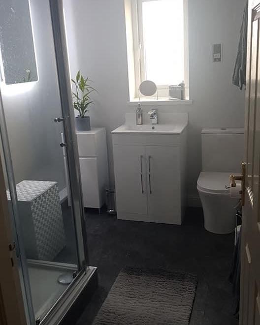 Shower People Ltd, Leeds Approved Bathroom/Wetroom Suppliers