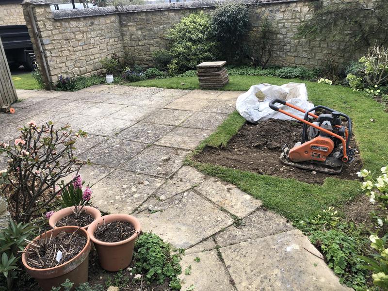 Radclive Paving, Buckingham (MK18 4JB) Approved Landscape Gardeners