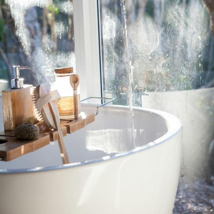 Top Reasons to Hire a Professional Bathroom Fitter