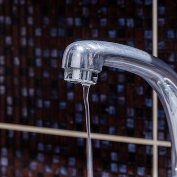 Low water pressure: causes and what you can do