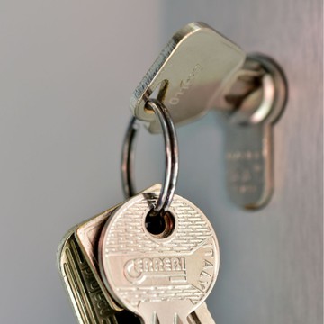 how to change a lock