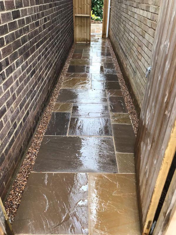 Radclive Paving, Buckingham (MK18 4JB) Approved Landscape Gardeners