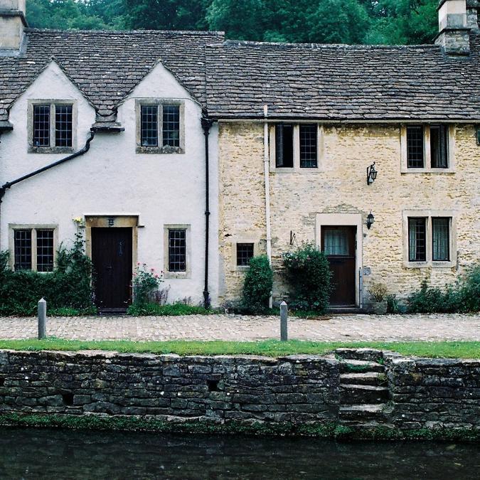 Cleaning And Repairing Listed Buildings