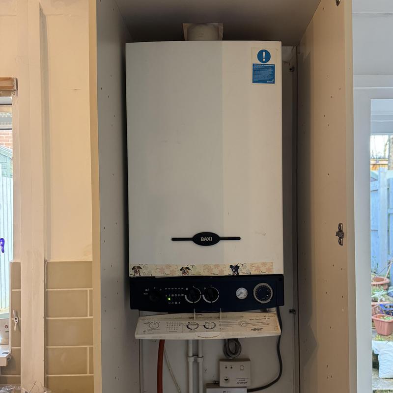 Pennington & White Gas Engineering Services Ltd logo