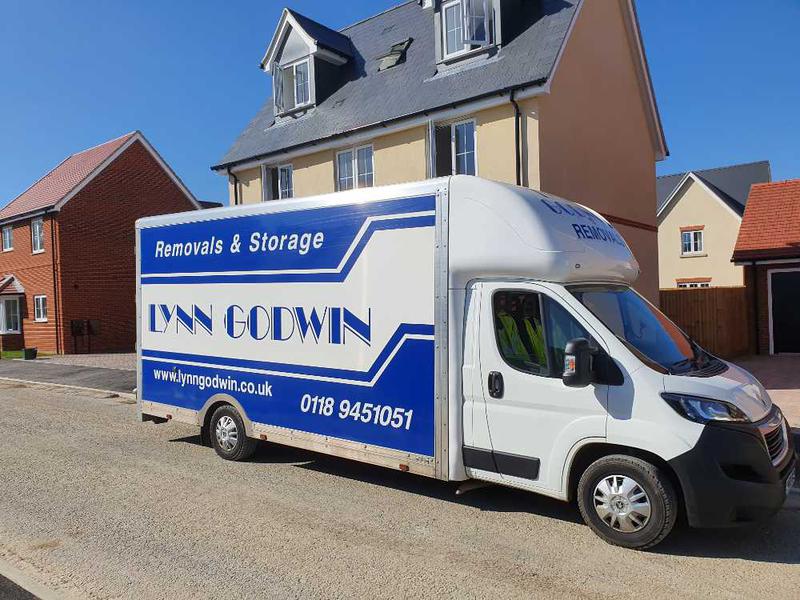 Lynn Godwin Removals logo