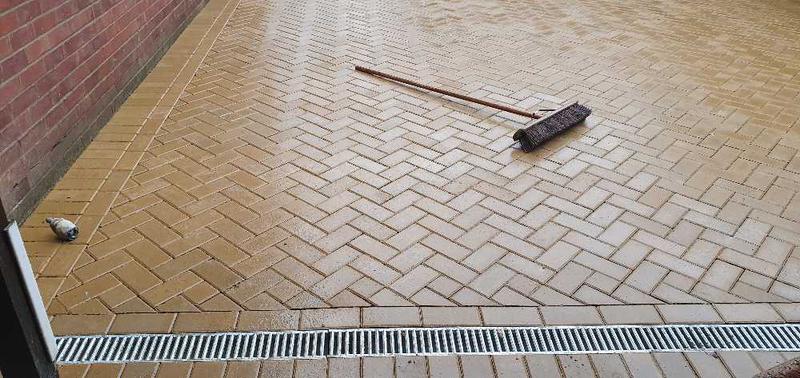 P and M Driveways logo