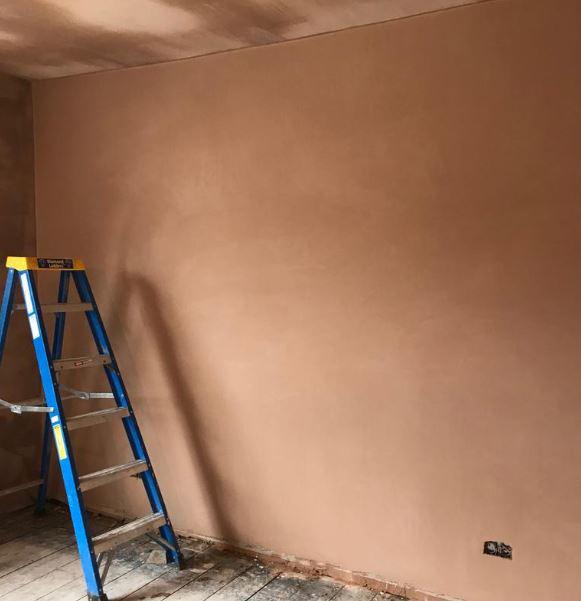 T Raybould Plastering logo
